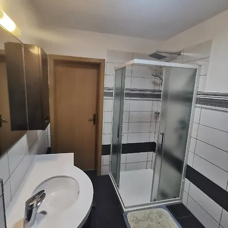 Apartman Stefanija Vinkuran Апартаменты Пула
